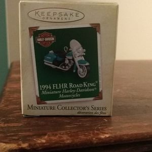 Hallmark Keepsake 1994 FLHR Road King Miniature r